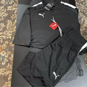 Youth style PUMA sweatsuit/leisure suit, 2 piece set